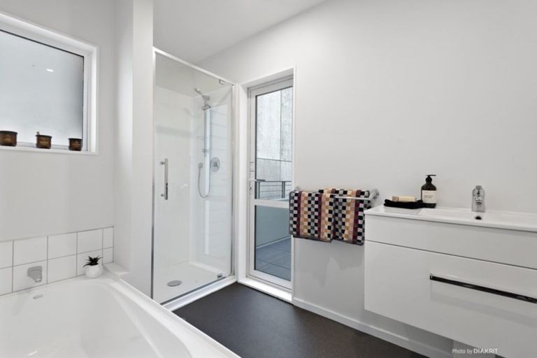 Photo of property in Embassy Court, 1/84 Boulcott Street, Wellington Central, Wellington, 6011