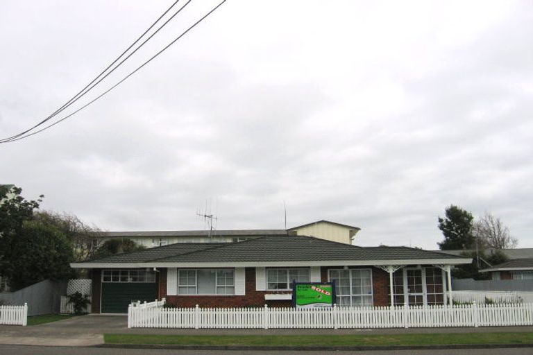 Photo of property in 23a Trafalgar Street, Levin, 5510