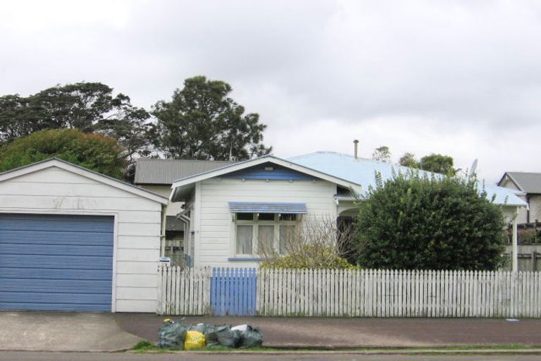 Photo of property in 15b Colombo Street, Hokowhitu, Palmerston North, 4410