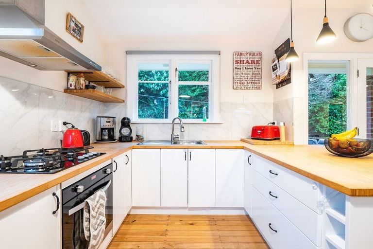 Photo of property in 30 Northview Crescent, Belleknowes, Dunedin, 9011