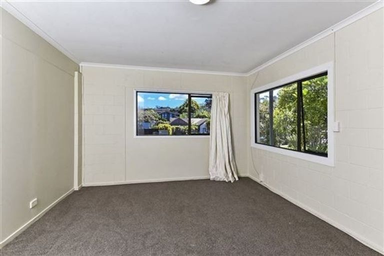 Photo of property in 61 Merriefield Avenue, Forrest Hill, Auckland, 0620