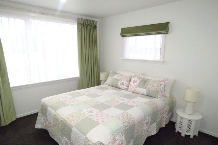 Photo of property in 8 Romilly Street, Westport, 7825