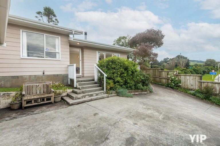 Photo of property in 85 Mark Avenue, Paparangi, Wellington, 6037