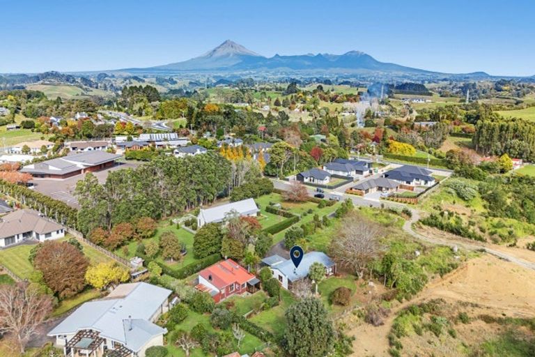 Photo of property in 20 Portland Drive, Mangorei, New Plymouth, 4312