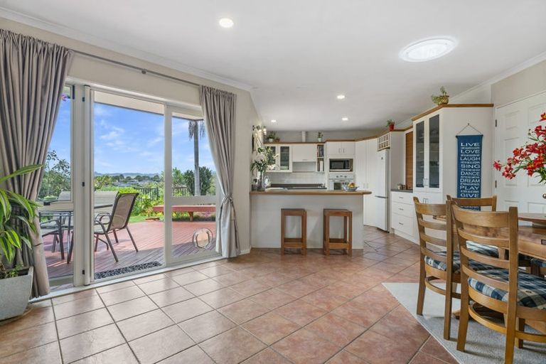 Photo of property in 42 Mahonia Place, Pyes Pa, Tauranga, 3112