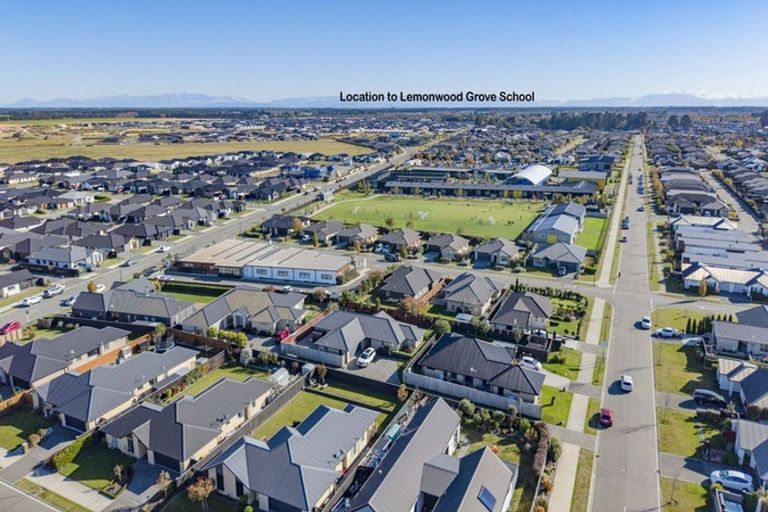 Photo of property in 14 Northmoor Boulevard, Rolleston, 7615