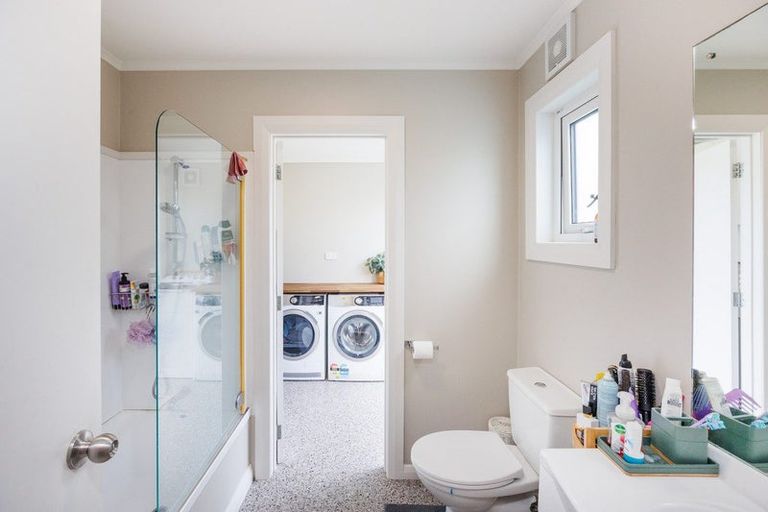 Photo of property in 2 Dalrymple Place, Marton, 4710