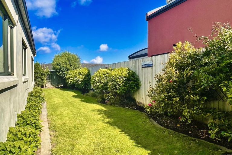 Photo of property in 28b James Cook Drive, Whitby, Porirua, 5024