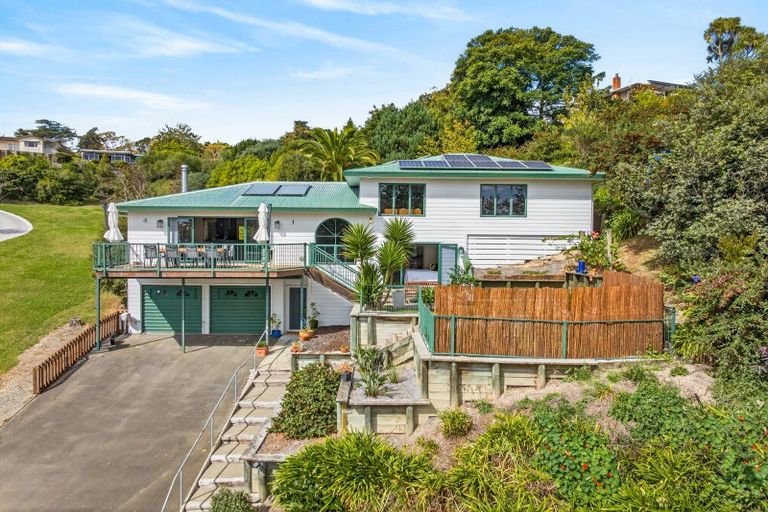 Photo of property in 16 Awarua Crescent, Havelock North, 4130