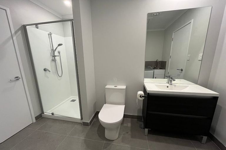 Photo of property in 4/49 Nugget Avenue, Hobsonville, Auckland, 0616