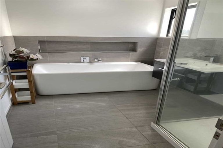 Photo of property in 67 Faringdon Boulevard, Rolleston, 7615