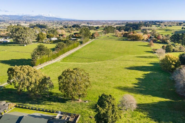 Photo of property in 34 Hazelhurst Line, Kelvin Grove, Palmerston North, 4470
