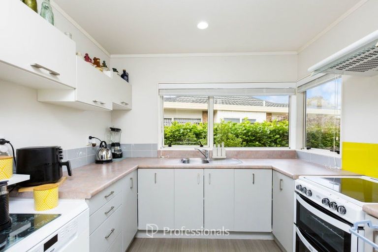 Photo of property in Kowhai Court, 16/17 John Street, Trentham, Upper Hutt, 5018