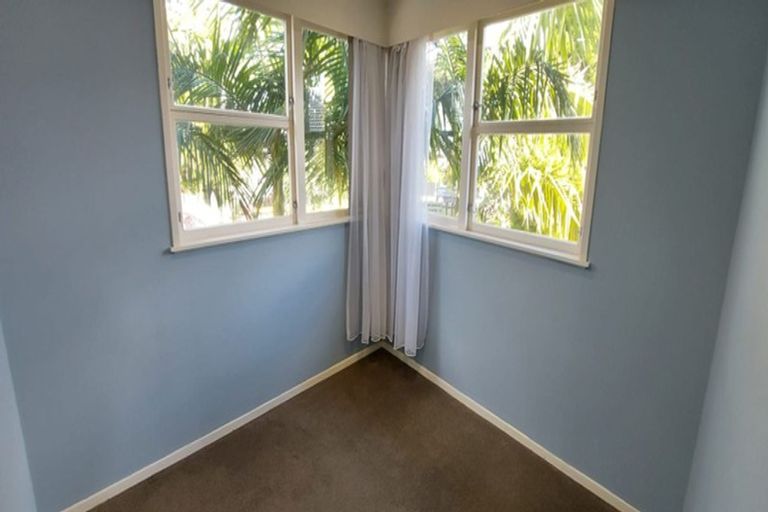 Photo of property in 223b Don Buck Road, Massey, Auckland, 0614