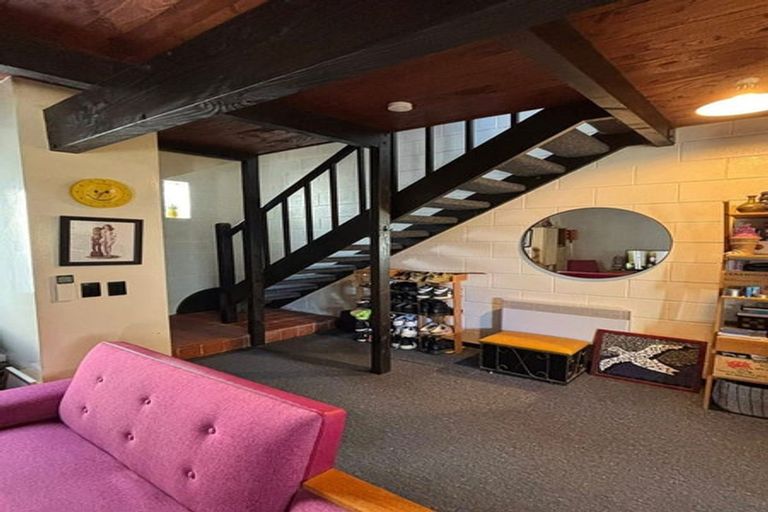 Photo of property in 24/10 Pitarua Street, Thorndon, Wellington, 6011