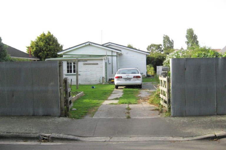 Photo of property in 6 Westby Street, Waltham, Christchurch, 8023