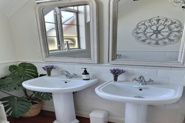 Photo of property in 14r Jason Place, Pyes Pa, Tauranga, 3112