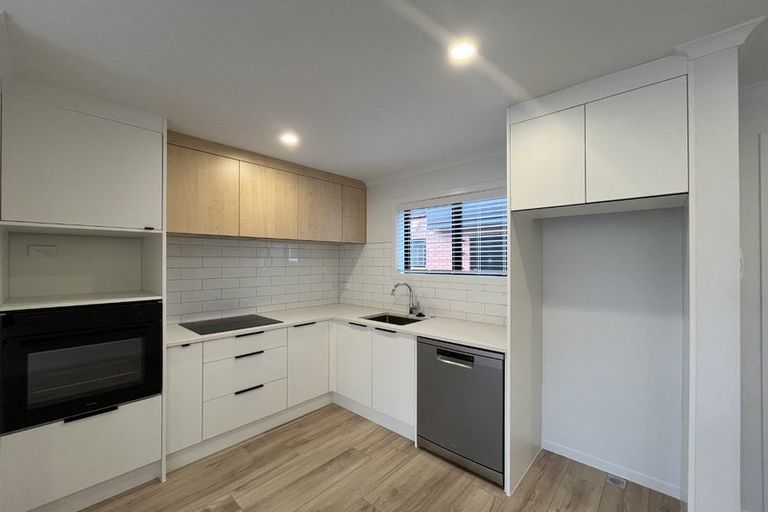 Photo of property in 2/13 Brough Road, Manurewa East, Auckland, 2102