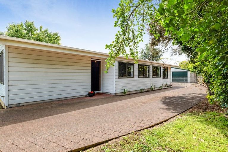 Photo of property in 242 Waihi Road, Hawera, 4610