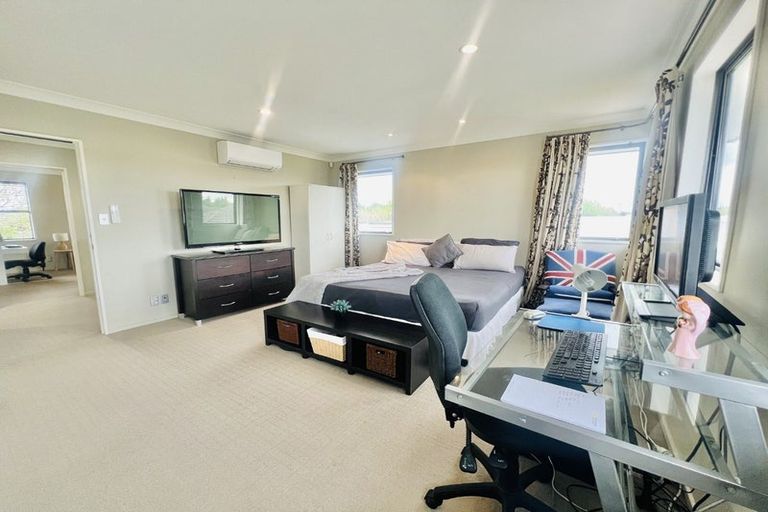 Photo of property in 5 Roullet Lane, Yaldhurst, Christchurch, 8042