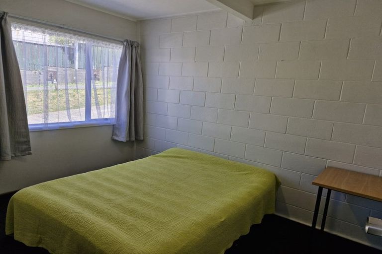 Photo of property in 64a Baylands Drive, Newlands, Wellington, 6037