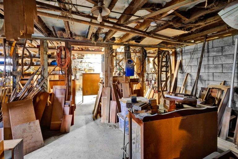 Photo of property in 445 Broadway, Stratford, 4332