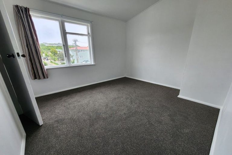 Photo of property in 34a-d Cornwall Crescent, Cannons Creek, Porirua, 5024