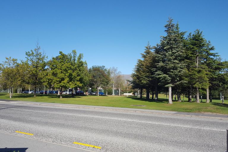 Photo of property in 2 Wicklow Street, Cromwell, 9310