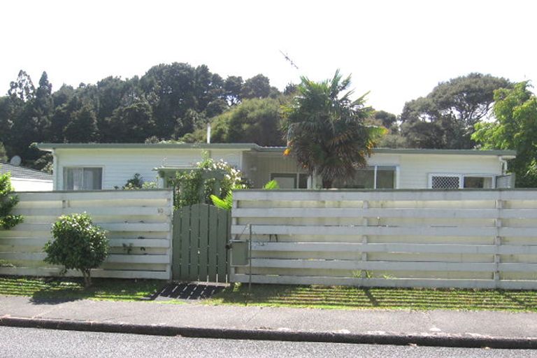 Photo of property in 10 Berne Place, Birkenhead, Auckland, 0626