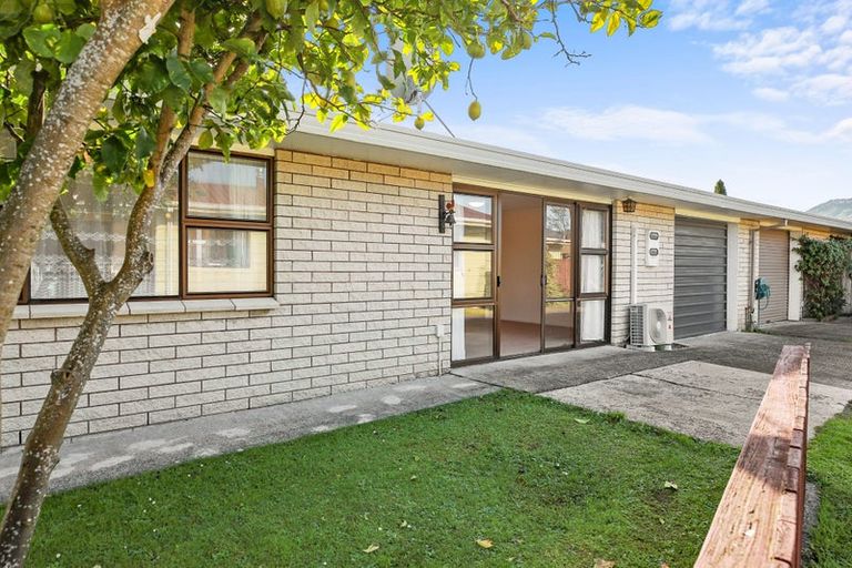 Photo of property in 11unit Albert Street, Paeroa, 3600