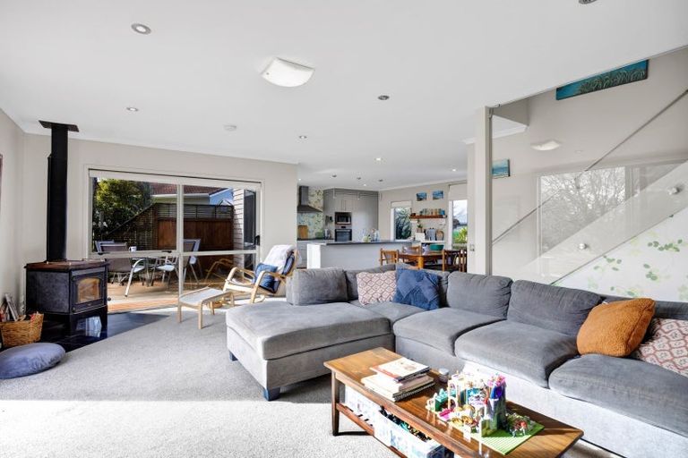 Photo of property in 17 Elizabeth Grove, Stratford, 4332