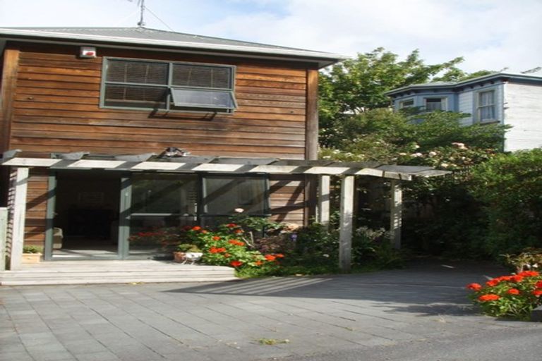 Photo of property in 2u1 Malcolm Lane, Thorndon, Wellington, 6011