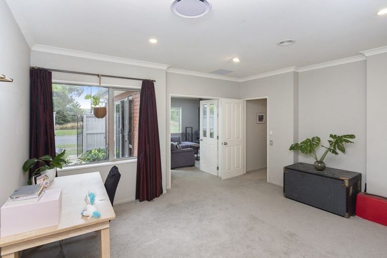 Photo of property in 8 Elmwood Drive, Prebbleton, 7604