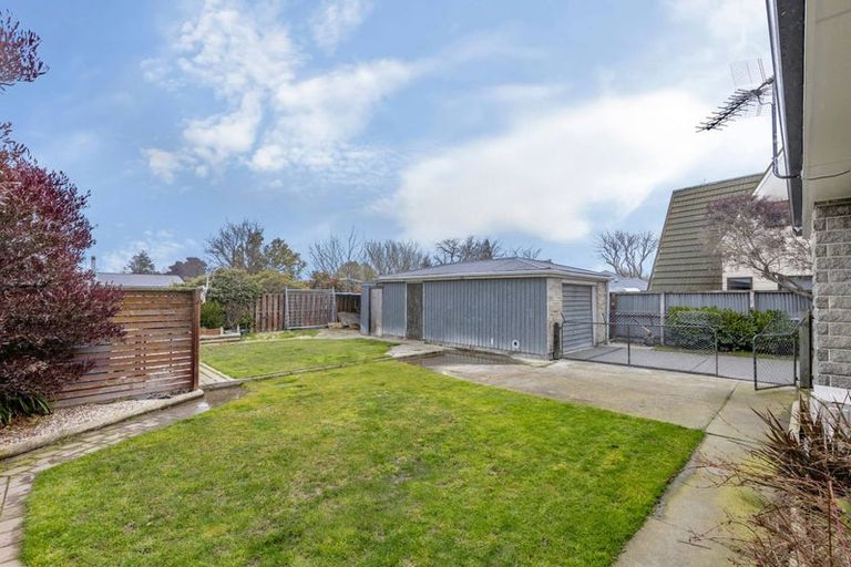 Photo of property in 35 Geddis Street, Rangiora, 7400