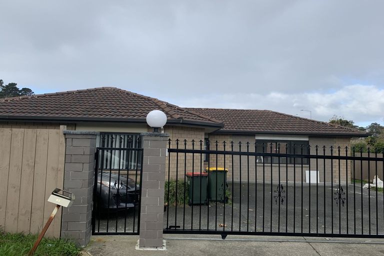 Photo of property in 45 Makora Road, Massey, Auckland, 0614