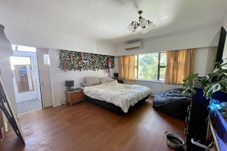Photo of property in 423 Pakuranga Road, Pakuranga Heights, Auckland, 2010