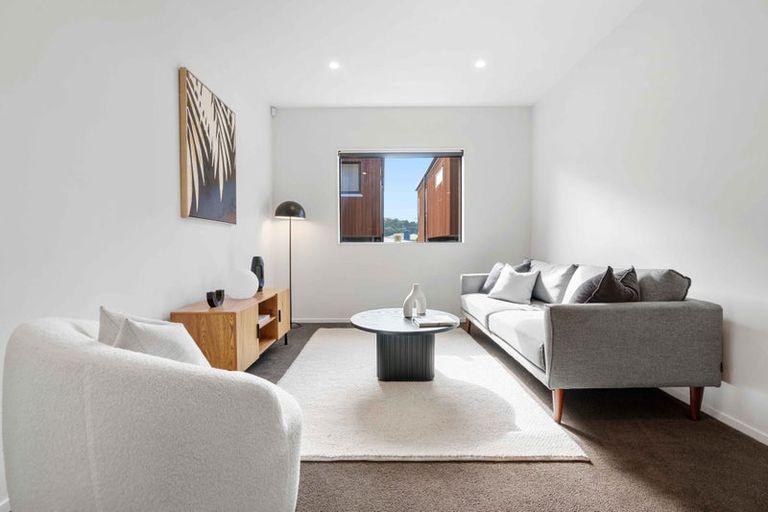 Photo of property in 21b Chippendale Crescent, Birkdale, Auckland, 0626