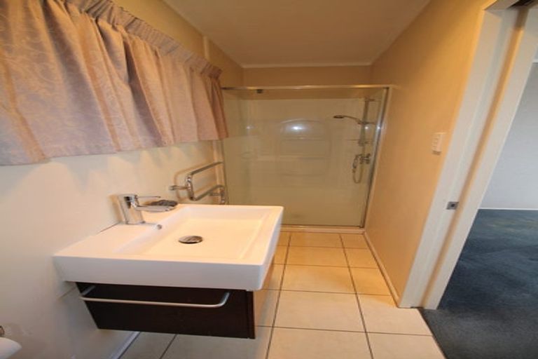 Photo of property in 48 Mercury Way, Whitby, Porirua, 5024