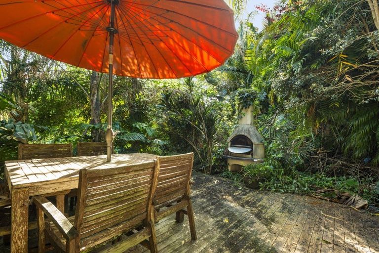 Photo of property in 27 Bayvista Close, Welcome Bay, Tauranga, 3112