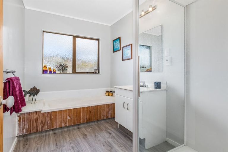 Photo of property in 7 Ration Lane, Whitby, Porirua, 5024