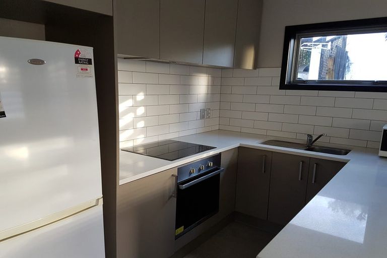 Photo of property in 208 Don Buck Road, Massey, Auckland, 0614