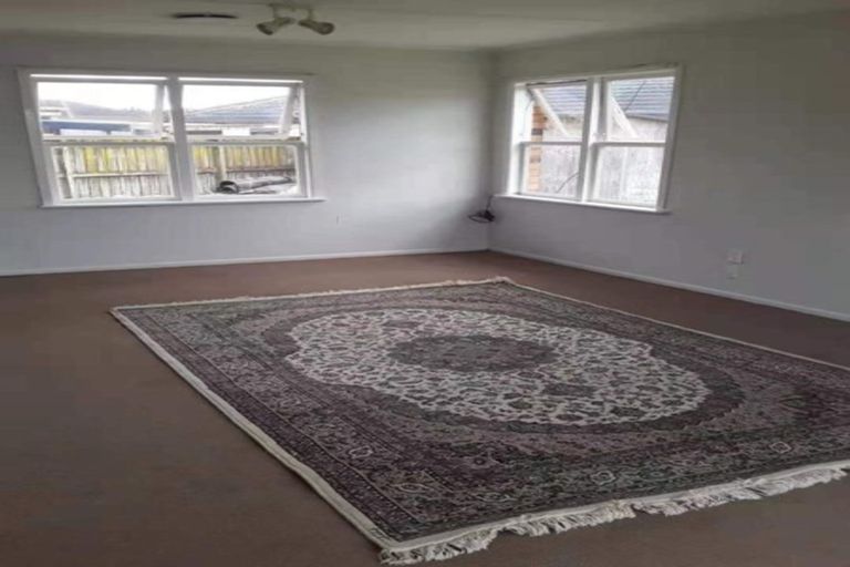 Photo of property in 57 Kayes Road, Pukekohe, 2120