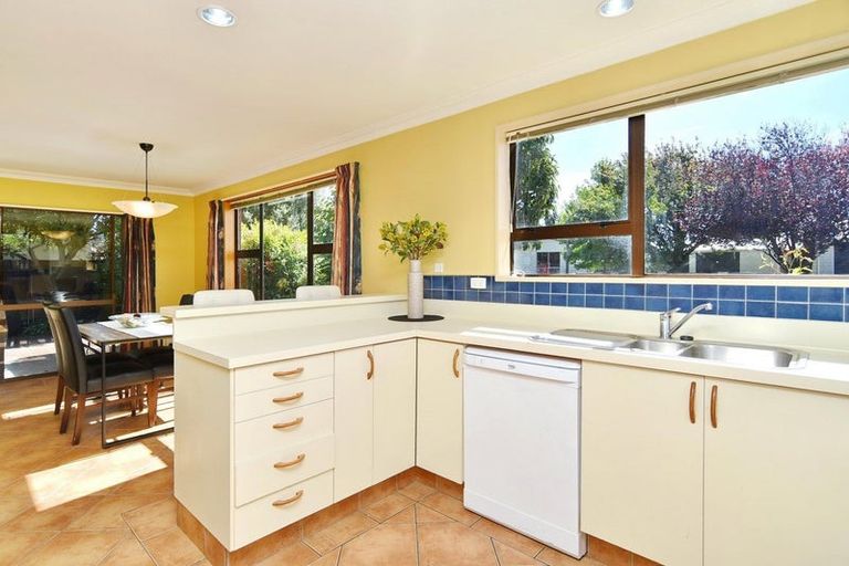 Photo of property in 2 Rex Place, Rangiora, 7400