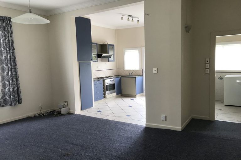 Photo of property in 16a Thompson Street, Mount Cook, Wellington, 6011