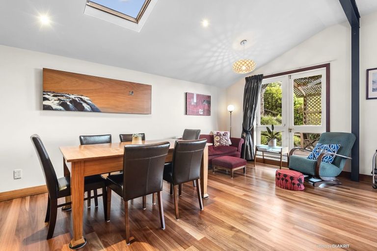 Photo of property in 32 Sugarloaf Road, Brooklyn, Wellington, 6021