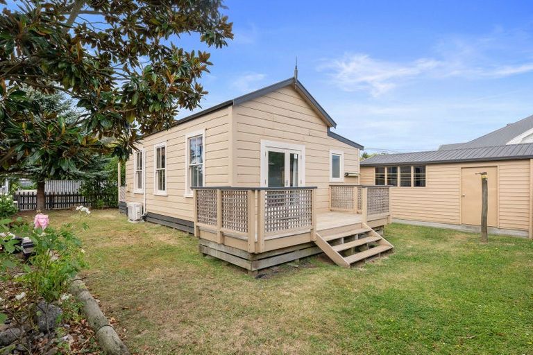 Photo of property in 137 Tiro Tiro Road, Levin, 5510