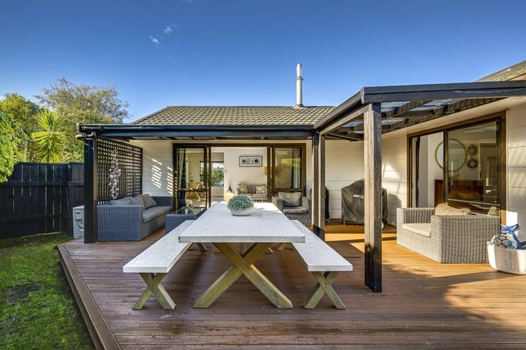 Photo of property in 27 Mckeefry Avenue, Greenmeadows, Napier, 4112