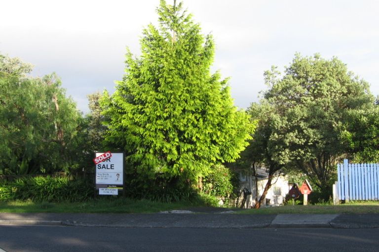Photo of property in 2/55 Velma Road, Hillcrest, Auckland, 0627