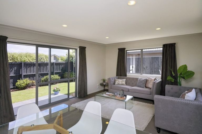 Photo of property in 39 Farnborough Way, Rolleston, 7615