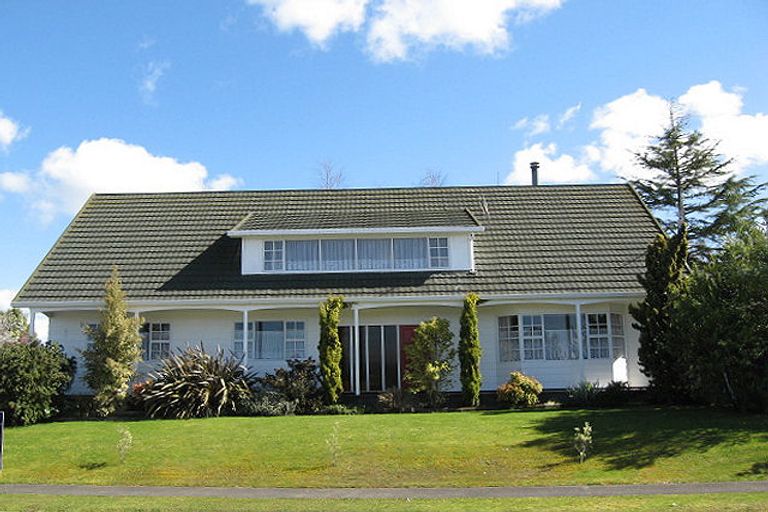 Photo of property in 2 Tennent Court, Marton, 4710